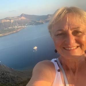 Meet your Posher, Maria